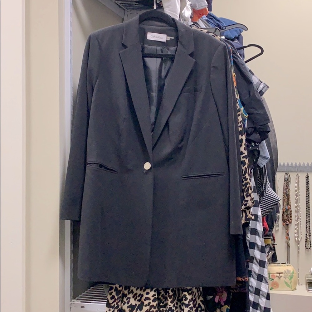 Like New Women’s Plus Calvin Klein Long Blazer